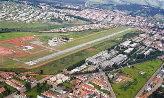 5 aeroportos de SP são transferidos à iniciativa privada Instituto