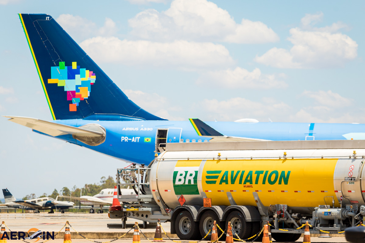 Dados da Anac mostram tarifa média de R$ 660, 47% das passagens abaixo de R$ 500 e combustível 57% mais caro