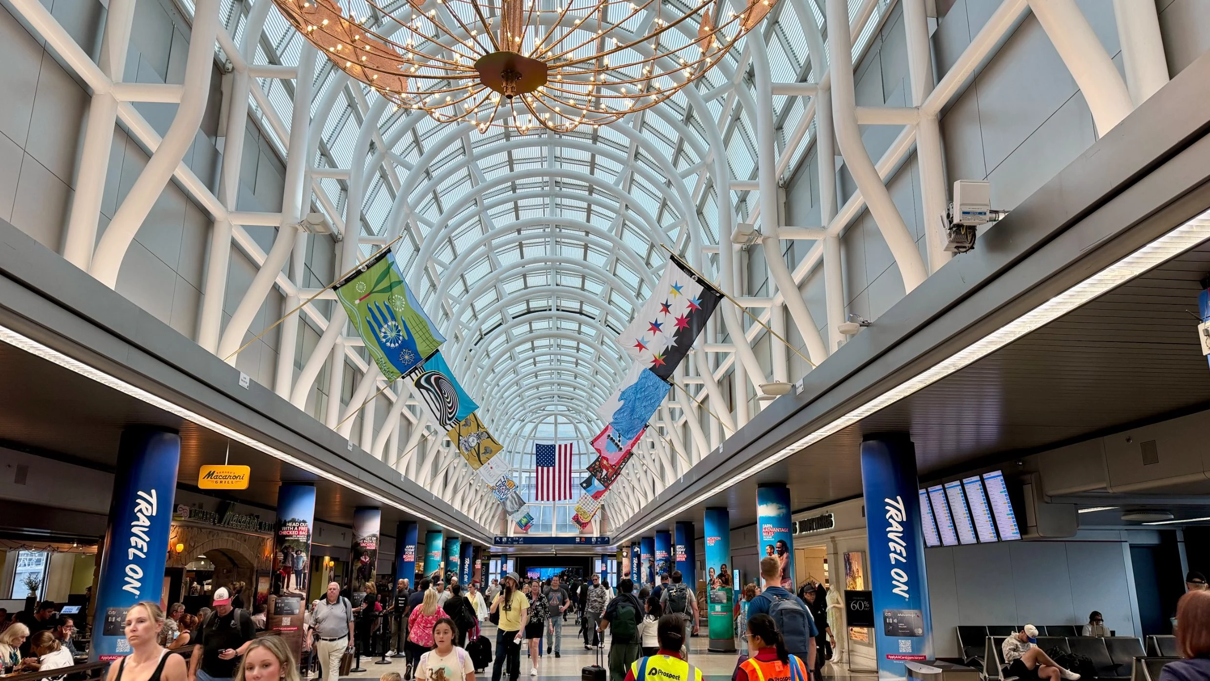 American Airlines anuncia novas rotas na Europa para o verão de 2027