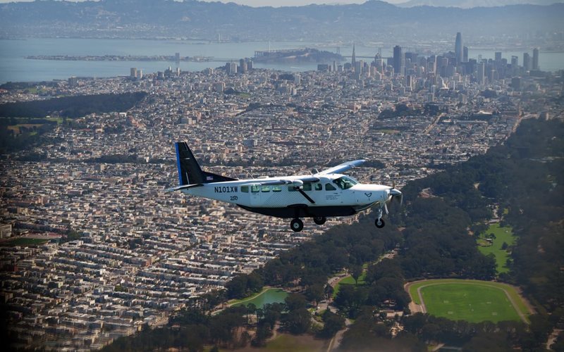 Avião autônomo baseado no Cessna Caravan inicia testes nos EUA